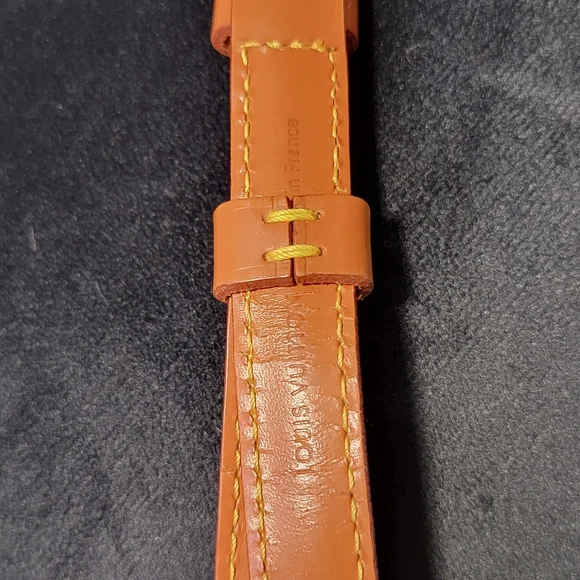 EUC Authentic Louis Vuitton Alma MM Brown Epi w/ extendable Strap - Picture 7 of 16